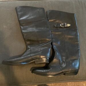 Leather, Ryder boot with buckle detail.